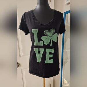 Like New Torrid St. Patty's Day Graphic Tee - Torres Size 00